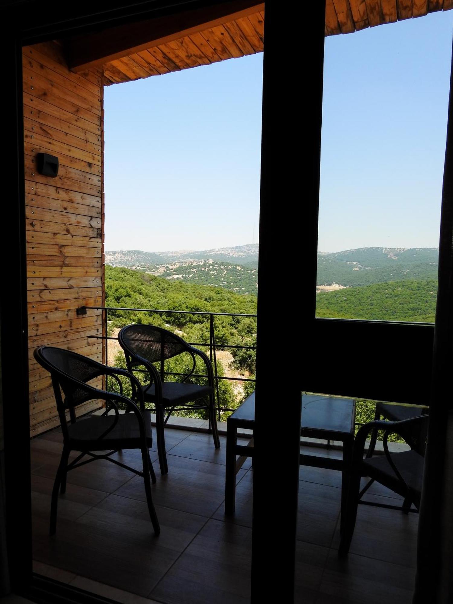 Ajloun Forest Reserve Džaraš Exteriér fotografie