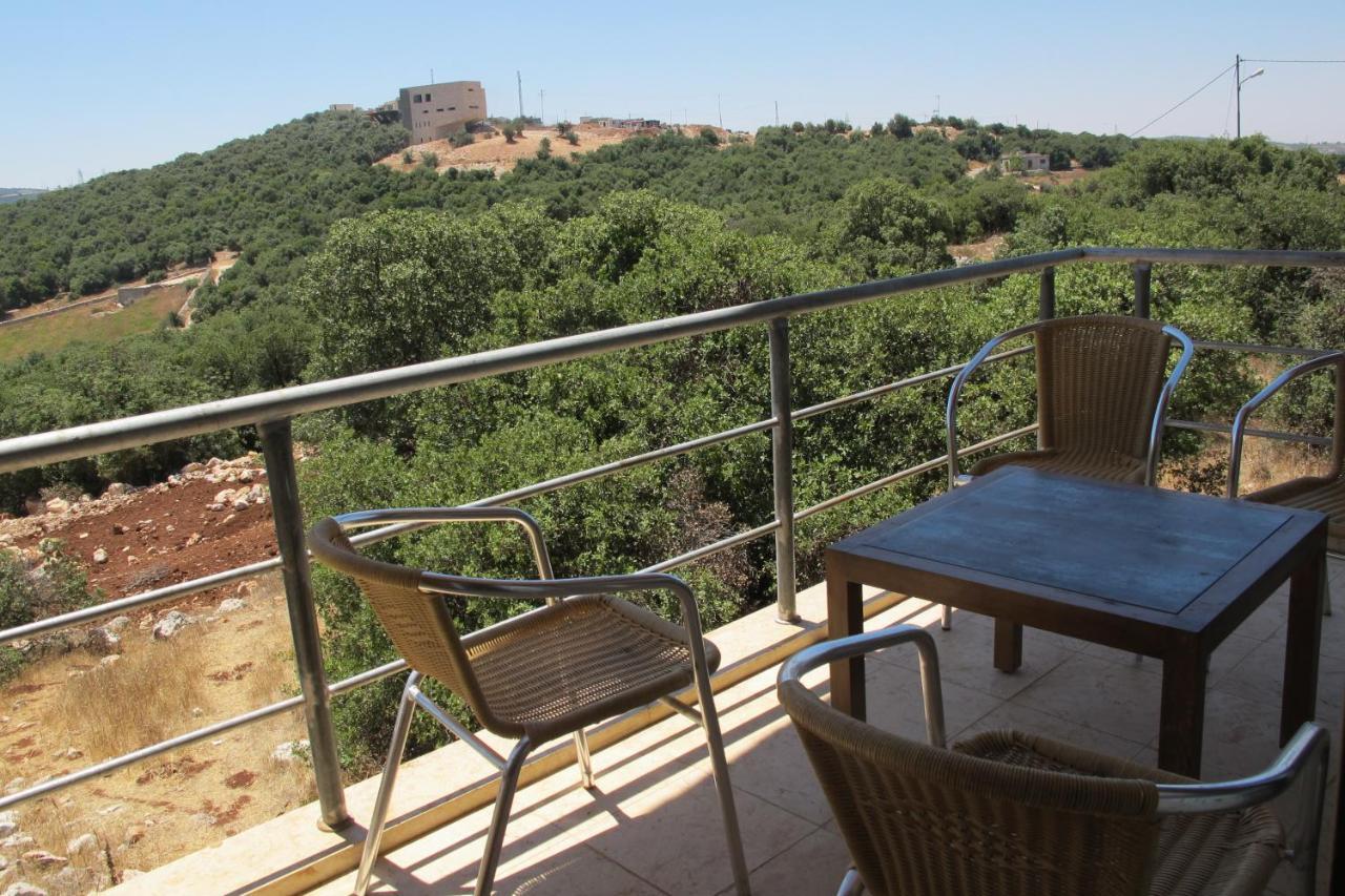 Ajloun Forest Reserve Džaraš Exteriér fotografie